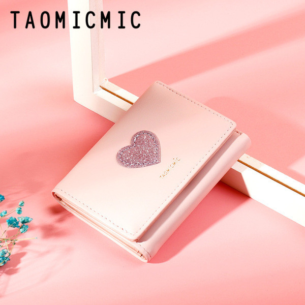 Modern, fényes hatású női pénztárca öt színben felirattal