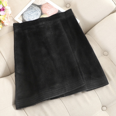 Μοντέρνα γυναικεία φούστα σε λευκό, μαύρο και καφέ χρώμα