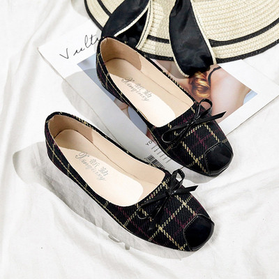 Καθημερινά γυναικεία παπούτσια με επίπεδη σόλα και κορδέλα σε διάφορα χρώματα