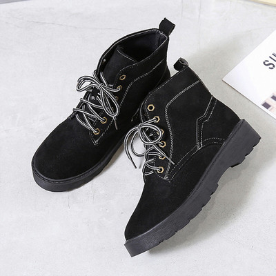 Velúr női csizma lapos talppal, télre is alkalmas