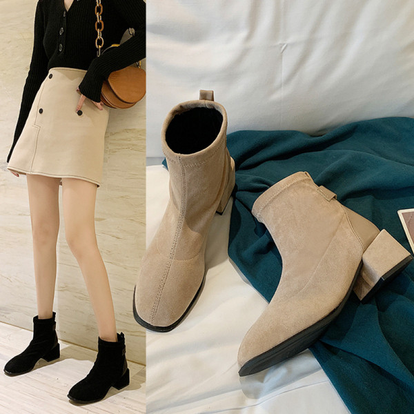 Stílusos női csizma vastag sarokkal, öko velúrból fekete és bézs színben
