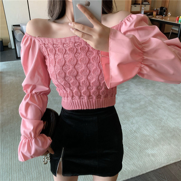 Rövid, testhezálló blúz négyzet alakú nyakkivágással és hosszú ujjakkal