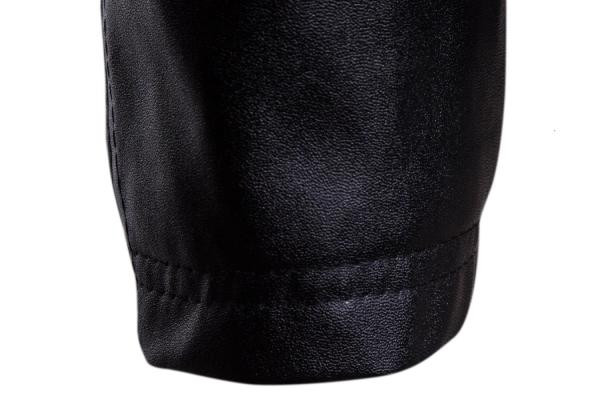 Alkalmi férfi bőrdzseki magas gallérral és fekete zsebekkel