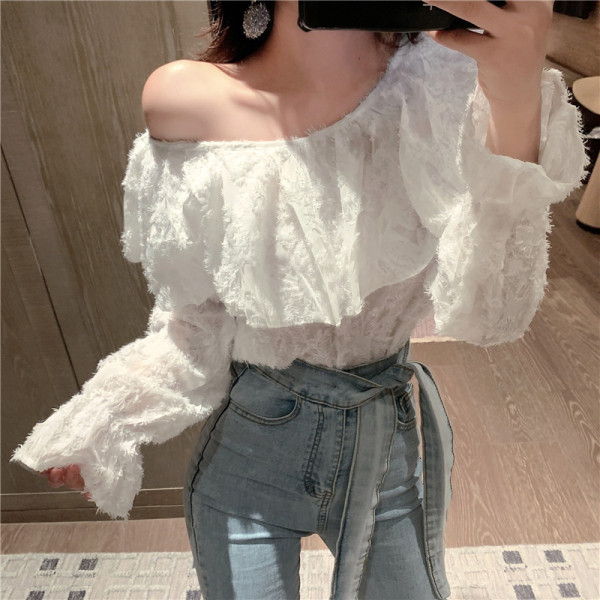 Modern női blúz fehér és fekete színben