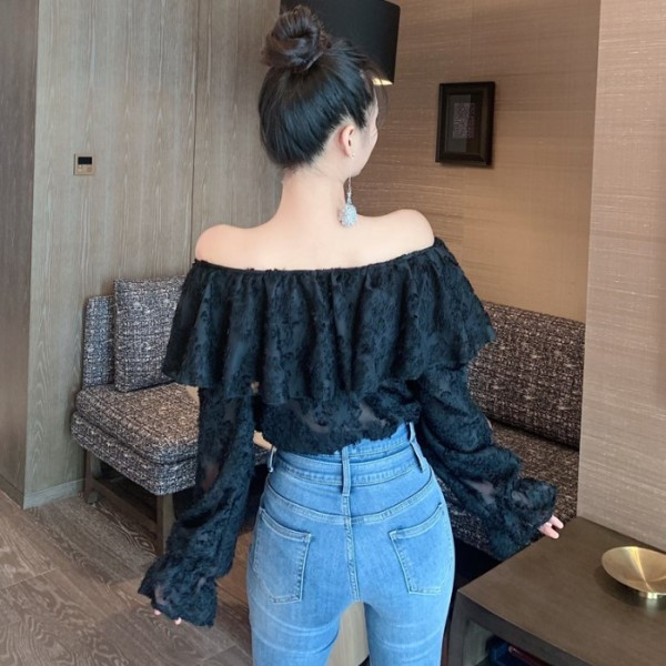 Modern női blúz fehér és fekete színben