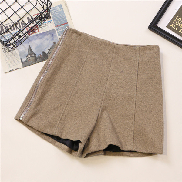 Női rövidnadrág két színben, cipzárral, magas derékkal