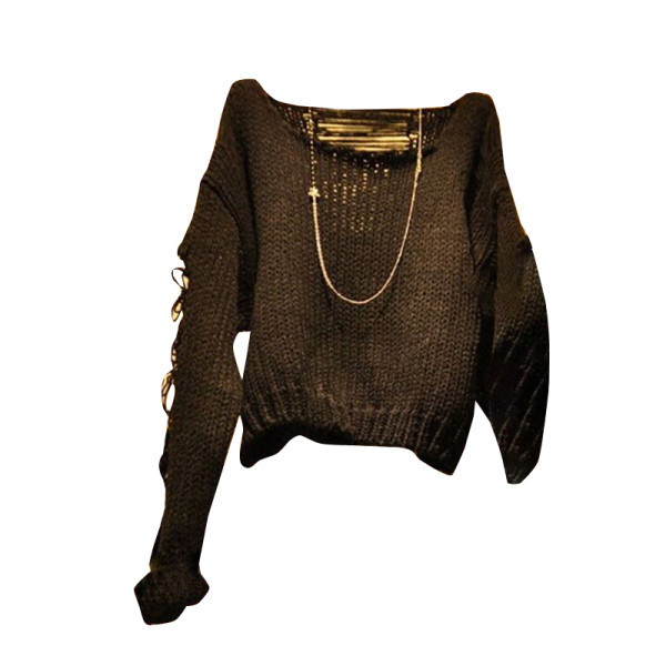 Μοντέρνο γυναικείο πουλόβερ με σκισμένα μοτίβα σε μαύρο χρώμα