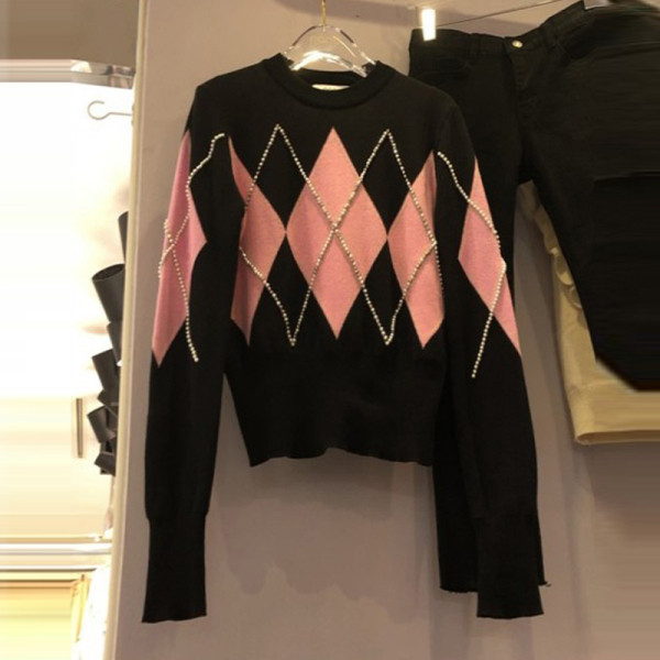 Modern női pulóver kerek nyakkivágással, télre is alkalmas