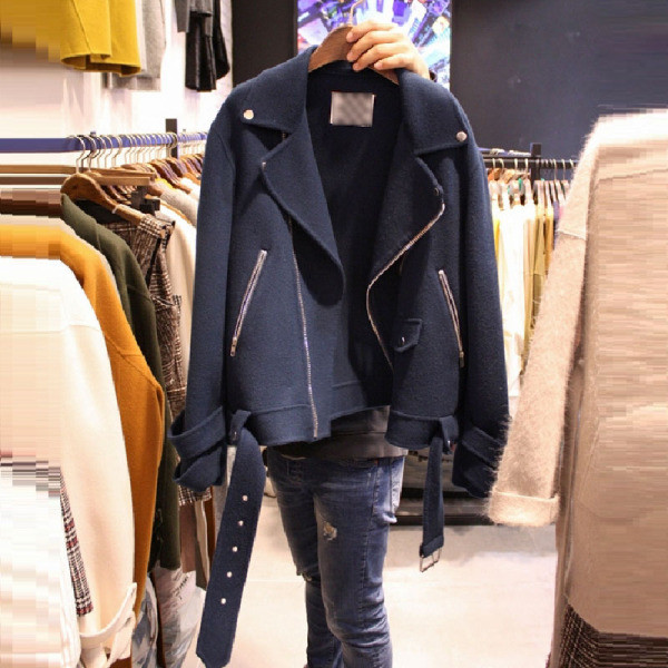 Modern női kabát cipzárral és spitz nyakkivágással több színben