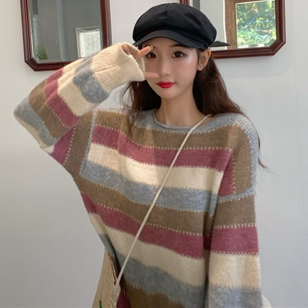 Női alkalmi csíkos pulóver ovális nyakkivágással