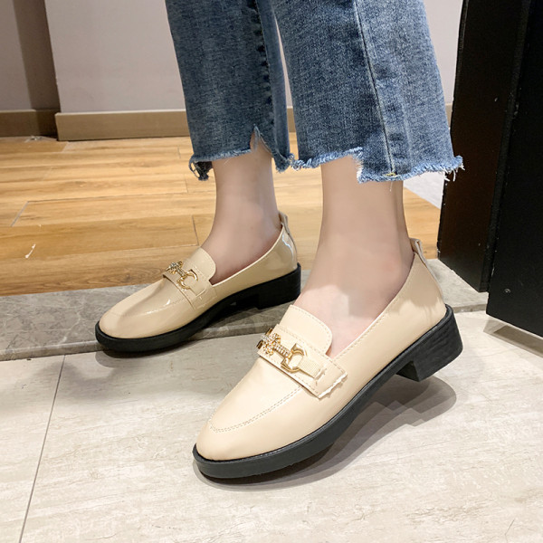 Női alkalmi cipő eko bőrből, lapos talppal több színben