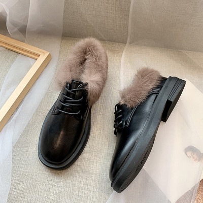 Női téli cipő lapos talppal és puha béléssel