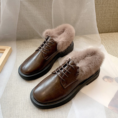 Női téli cipő lapos talppal és puha béléssel