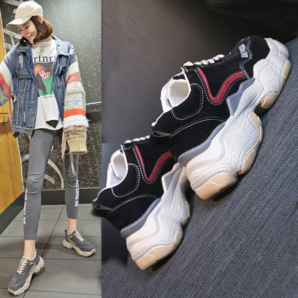 Sportos-alkalmi női tornacipő durva talppal több színben