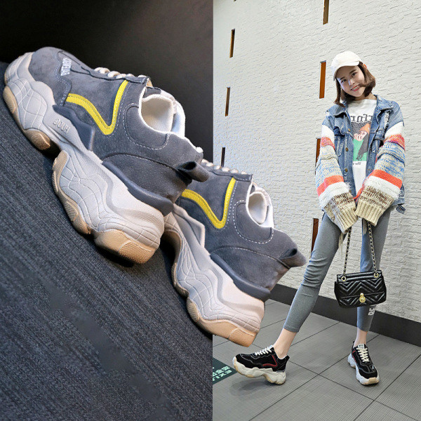 Sportos-alkalmi női tornacipő durva talppal több színben