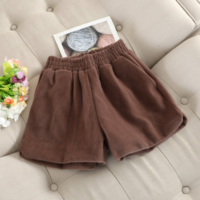 Modern női rövidnadrág gumírozással, három színben