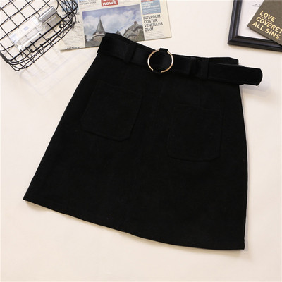 Rövid női szoknya három színben övvel és zsebekkel