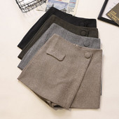 Modern női szoknya-nadrág négy színben, gombbal