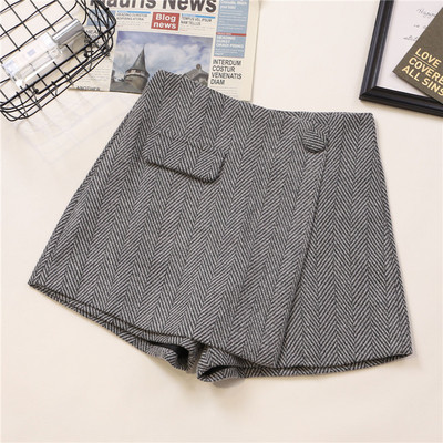 Modern női szoknya-nadrág négy színben, gombbal