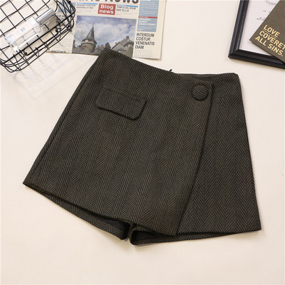 Modern női szoknya-nadrág négy színben, gombbal