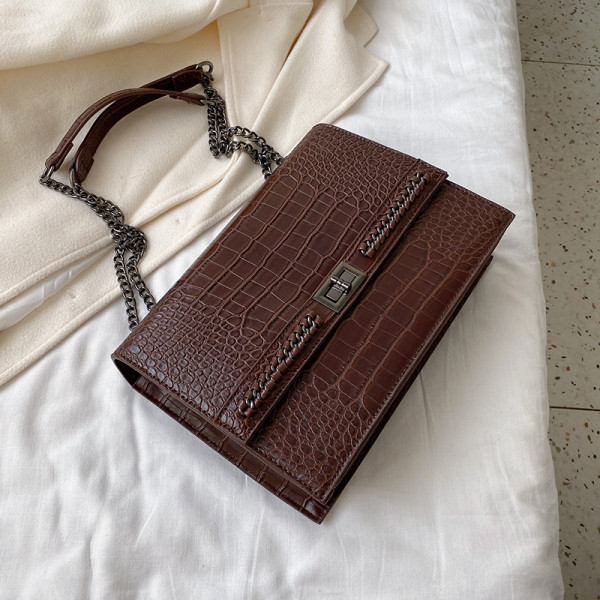 Eko bőrből készült stílusos női táska lánccal több színben