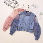 Μοντέρνα γυναικεία μπλούζα σε διάφορα χρώματα με πέρλες και δαντέλες