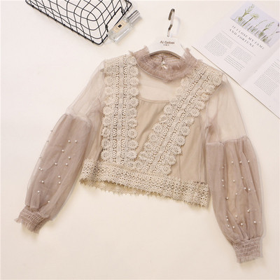 Μοντέρνα γυναικεία μπλούζα σε διάφορα χρώματα με πέρλες και δαντέλες