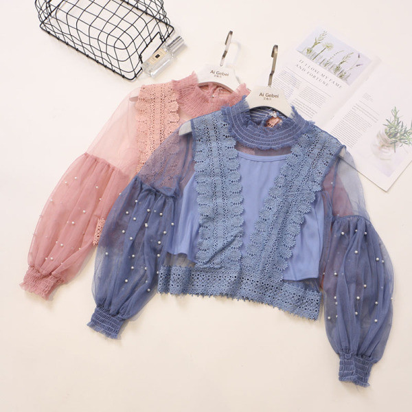 Μοντέρνα γυναικεία μπλούζα  σε διάφορα χρώματα με πέρλες και δαντέλες