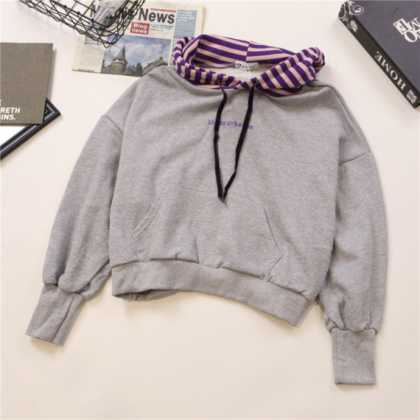 Lezser női blúz nyakkendővel és zsebbel, három színben