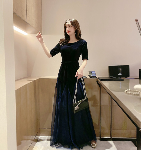 Γυναικεία μακρύ βελούδο και τούλι φόρεμα σε κόκκινο και μπλε χρώμα