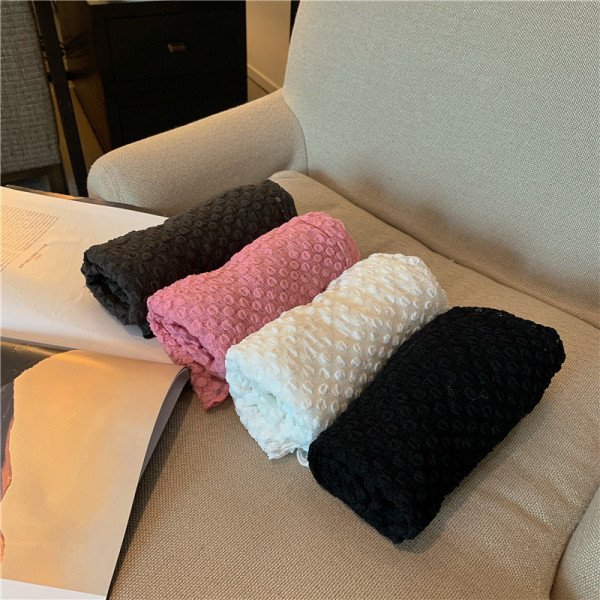 Testhezálló átlátszó blúz pólógallérral, több színben