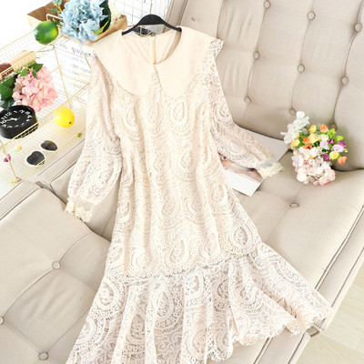 Hosszú csipkeruha gallérral fehér, bézs és fekete színben