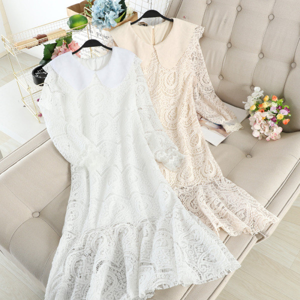 Hosszú csipkeruha gallérral fehér, bézs és fekete színben