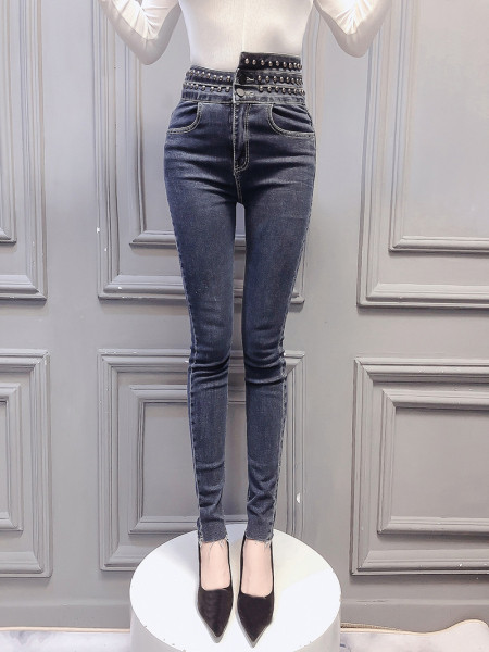 Női testhezálló farmer, magas derékkal, fém elemekkel