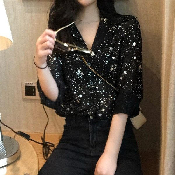 Női ing klasszikus modell fehér és fekete színben, rátéttel