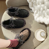 Lapos talpú női téli cipő bézs és zöld színben