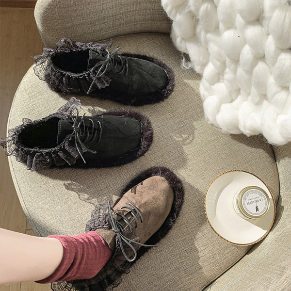 Lapos talpú női téli cipő bézs és zöld színben