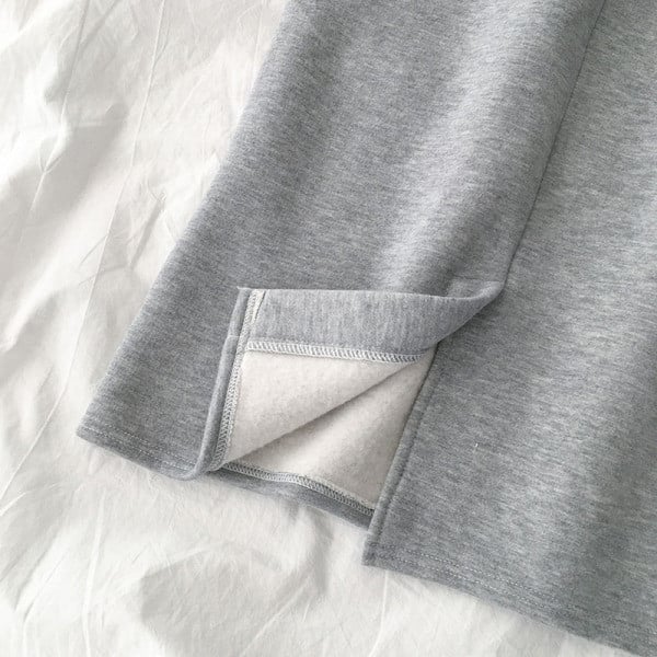 Modern női szoknya négy színben gumírozott derékkal és hasítékkal