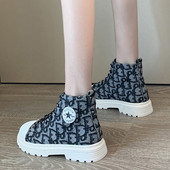 Fűzős női őszi csizma többféle színben