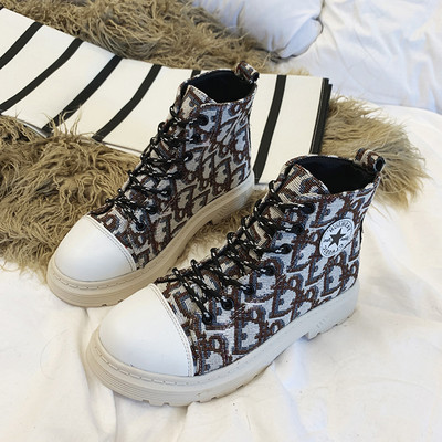 Fűzős női őszi csizma többféle színben