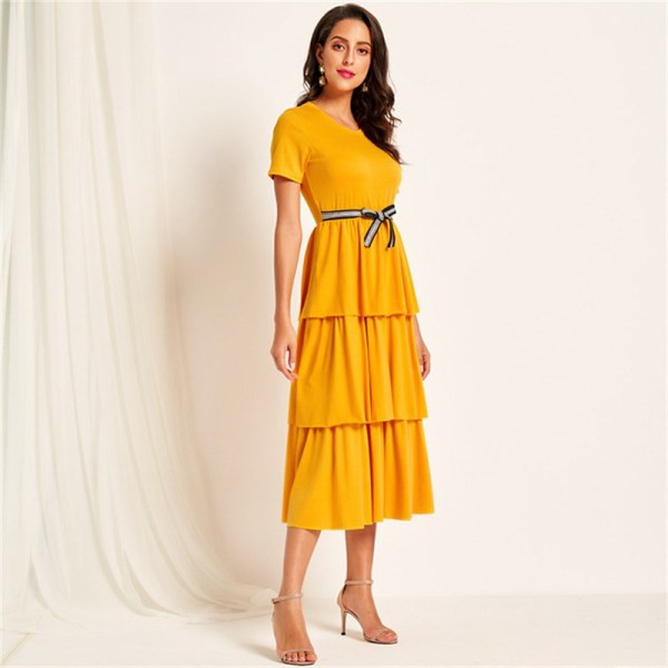 Modern női hosszú ruha rövid ujjú, O-nyakú sárga színben