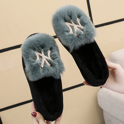 Χνουδωτά γυναικεία παπούτσια με επίπεδη σόλα σε διάφορα χρώματα