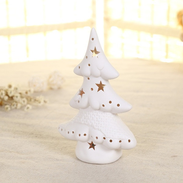 Dekoratív kerámia karácsonyfa fehér színű LED világítással