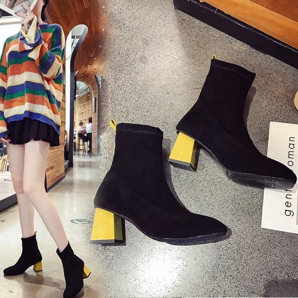 Stílusos női csizma színes vastag sarokkal, három színben