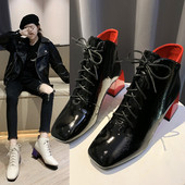 Modern női csizma vastag sarkú fekete-fehér színben