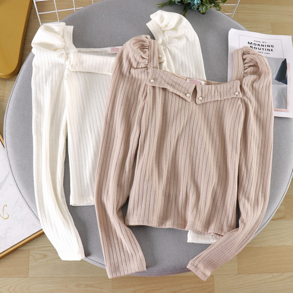 Lezser női blúz négyzet alakú nyakkivágással és gyöngyökkel, négy színben