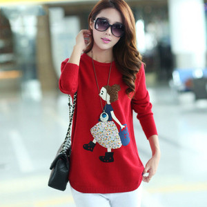 Γυναικεία μοντέρνα μπλούζα με πολύχρωμα κεντήματα