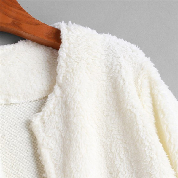 Női alkalmi pulóver O-nyakú és hosszú ujjú fehér színben