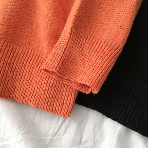 Női alkalmi pulóver két színben, kerek nyakkivágással