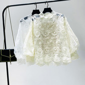 Női széles fehér és bézs blúz csipkével